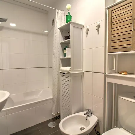 Center Location, Ac, Swimming Pool, And Parking
